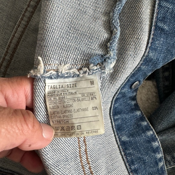 Women’s Rider Style Stretch Jean Jacket Size Medium United Colors of Benneton - Picture 8 of 14